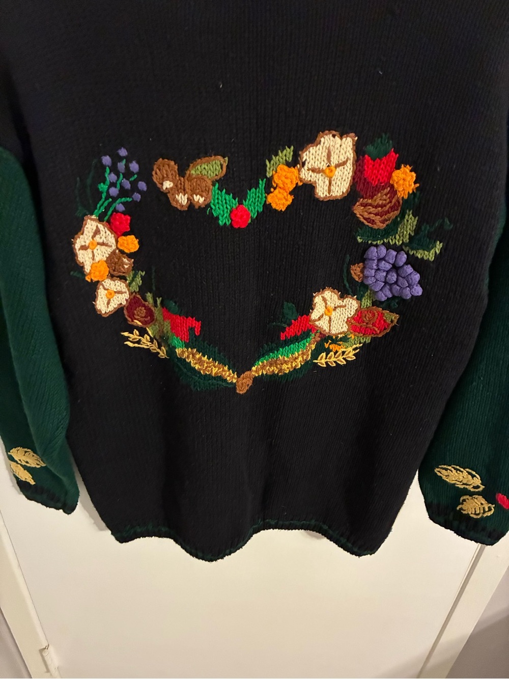 Vintage hand knit fall embroidered chunky cardigan sweater - Picture 6 of 7